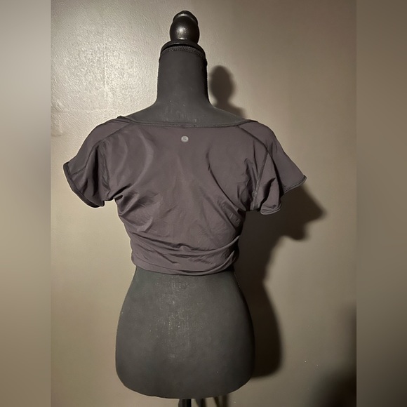 Stori athletic wrap top - Picture 4 of 5